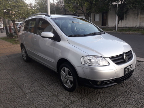 Imagen 1 de 16 de Volkswagen Suran 2010 1.6 I Trendline 90b