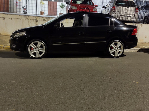 Volkswagen Voyage 2012 1.6 Vht Comfortline Total Flex 4p