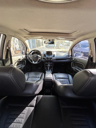 Ford Fiesta Kinetic 1.6 Titanium Powershift 120cv