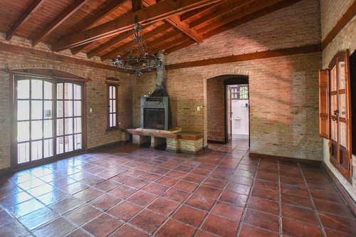 Casa En Venta - El Pato