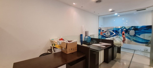 Imagen 9 de 10 de Oportunidad - Excelente Galpón 860 M2 Cubiertos - 3 Oficinas - Bº San Martín