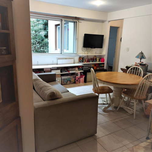Imagen 2 de 11 de Departamento De 3 Ambientes En Venta En La Lucila Sobre Libertador
