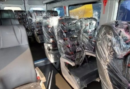 Imagen 12 de 16 de Peugeot Boxer Minibus