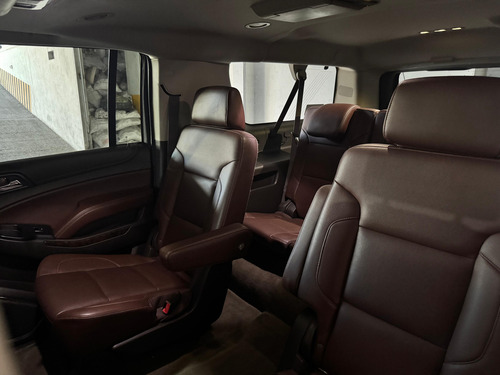 Chevrolet Suburban 5.3 Ltz V8 4wd 2da Cubo At