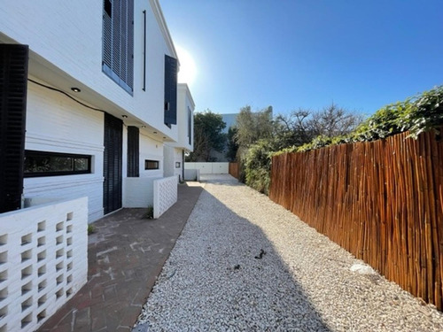 Imagen 2 de 23 de Dúplex A Estrenar De Categoria En Venta, San Miguel.