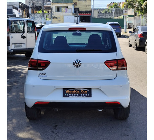 Volkswagen Fox 1.6 MSI TOTAL FLEX CONNECT 4P I-MOTION