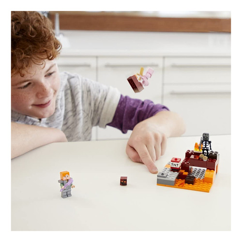 Lego Minecraft The Nether Fight 21139 Kit De Construcción (8