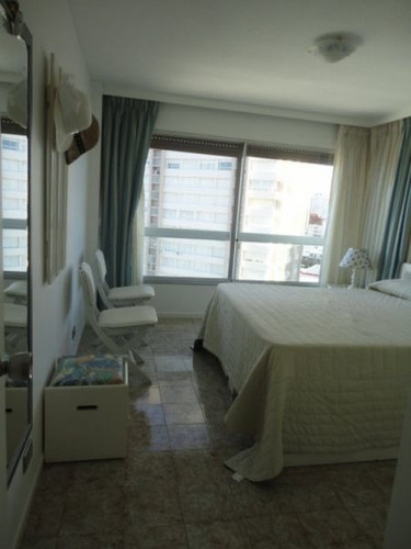 Venta De Apartamento 3 Dormitorios En Playa Mansa