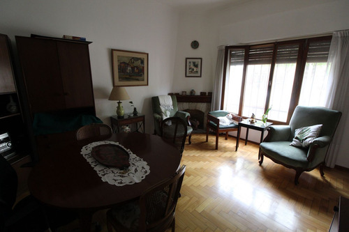 Chalet 4 Ambientes Con Cocheras Cubiertas Lote 10 X 20