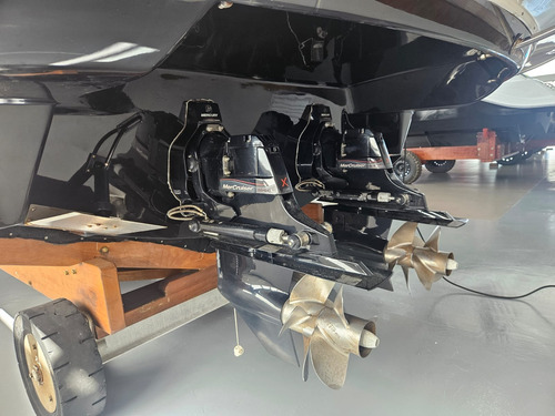 Lancha Focker 333 - Gran Turismo Parelha Diesel Com Joystick