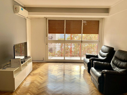 Imagen 1 de 13 de Departamento En Alquiler Temporario 4 Ambientes C/ Balcon Al Frente - Almagro