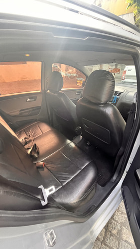 Volkswagen Suran 1.6 Trendline 11b