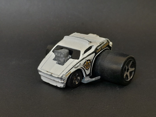 Plymouth Barracuda - Hot Wheels Mattel - Los Germanes
