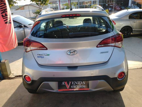 Imagem 5 de 9 de Hyundai Hb20x 1.6 16v Premium Flex 4p Automático