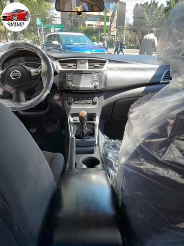 Nissan Sentra 1.8 Advance Mt