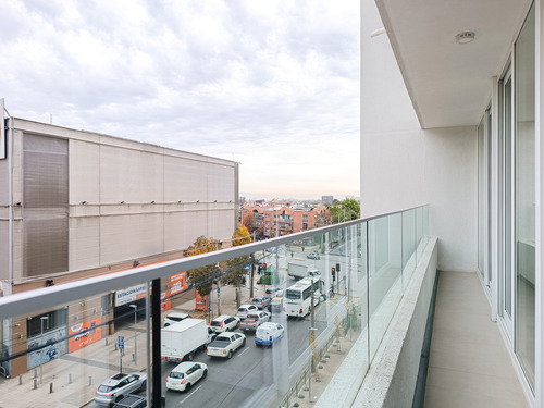 Edificio Av. María Rozas Velásquez (1 Est.) Vista Sur Pis