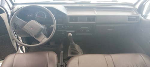 Imagen 4 de 6 de Mitsubishi Panel L300