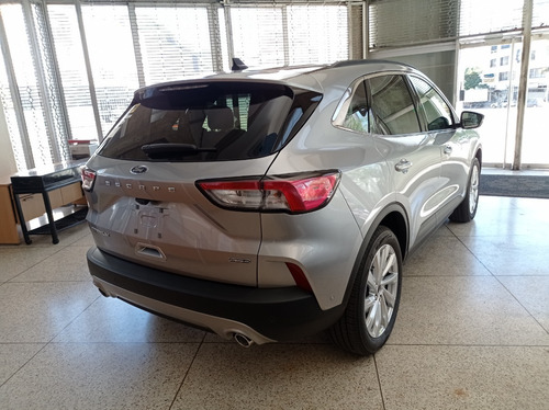 Imagen 8 de 16 de Ford Escape Automática