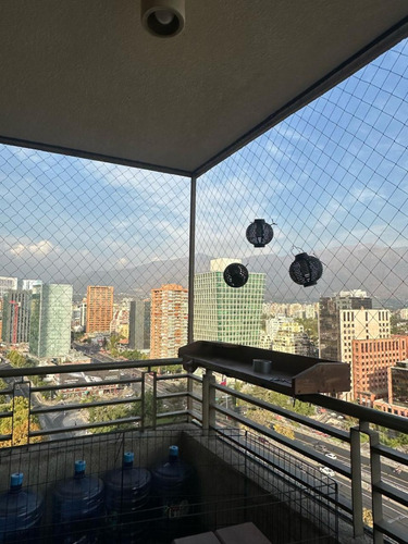 Excelente, Remodelado A Media Cuadra Metro Escuela Militar