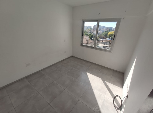 Imagen 9 de 10 de Departamento En Venta En Moron Centro