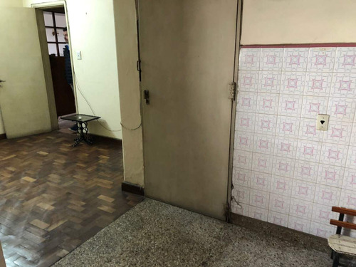 Vendo Excelente Casa Remodelada A Mts De Juan B Justo Al 2500, Ideal Para Empresas O Rentas