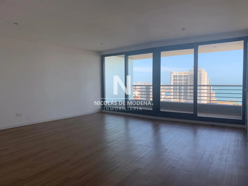 Amplio Departamento Con Inmejorable Vista!!