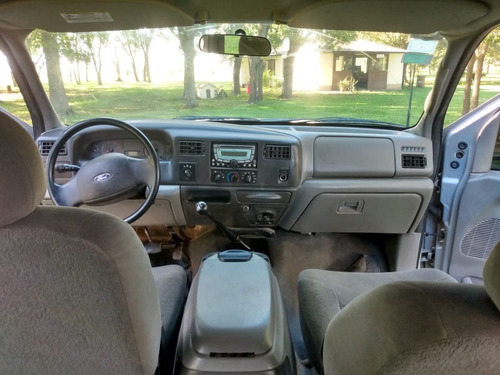Ford F100 Duty Xlt 4x4 - 2011