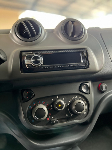 Fiat Uno 1.0 EVO VIVACE 8V FLEX 4P MANUAL