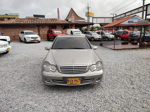 Imagen 2 de 17 de Mercedes Benz C180 Kompressor 2006 At Techo Full Cuero