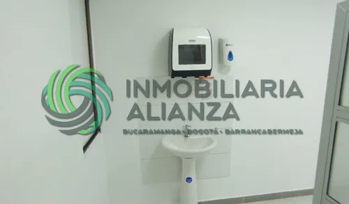 Oficina En Arriendo En Sotomayor. Cod A9074