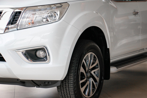 Imagem 3 de 14 de Nissan Frontier 2.3 Td Cd Xe 4x4 (aut)