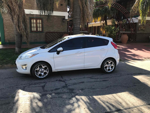 Ford Fiesta Kinetic Design 1.6 Design 120cv Titanium 2013