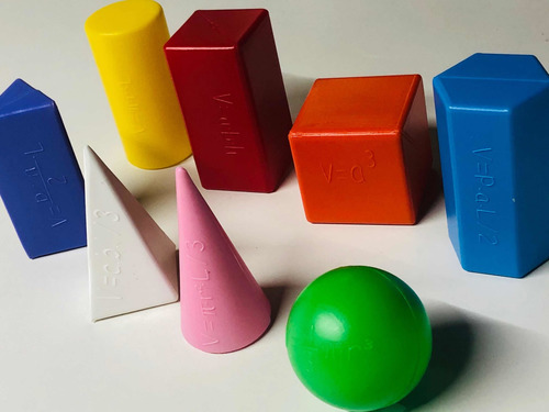 Figuras Geométricas Volumen Plástico Primaria Educativo C/8