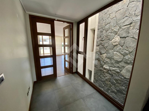 Penthouse Con Terraza, Quincho Y Jacuzzi En La Dehesa