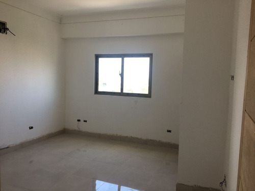 Apartamento En Venta En Urbanizacion Real