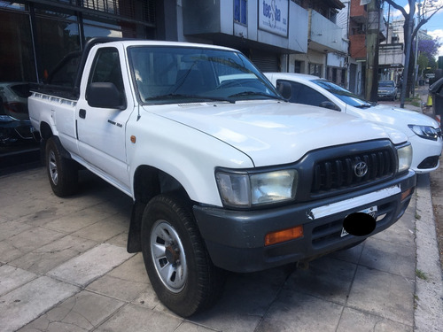 Toyota Hilux Cs 3.0 Aspirada 2004