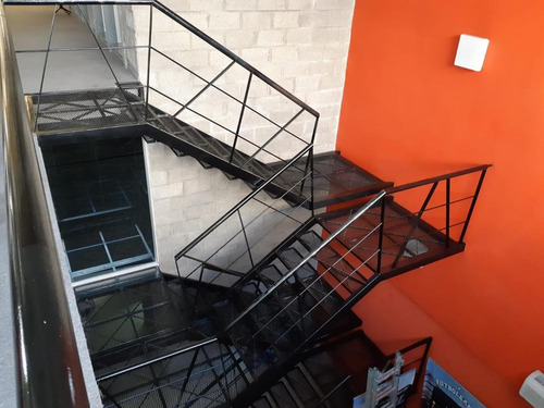 Imagen 4 de 19 de Casa / Oficina En Palermo, Distrito Tecnológico, 2 Cocheras