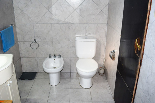 Imagen 16 de 30 de 138 E 11 Y 13. Casa De 3 Dormi En Venta Punta Lara