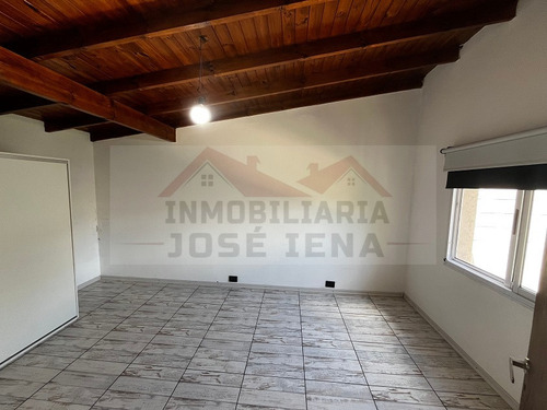 Casa 4 Dormitorios Con Pileta En Venta - Calle 30 E/ 43 Y 45, Barrio Poggio - General Belgrano.