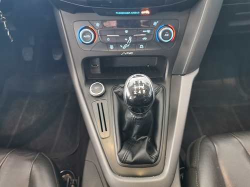 Ford Focus Se Luxury 7117