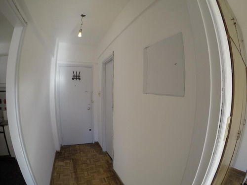 Apartamento Un Dormitorio Al Frente, Luminoso, Impecable,