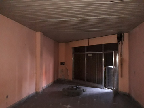 Imagen 3 de 4 de Loca Sobre Avenida Uriarte