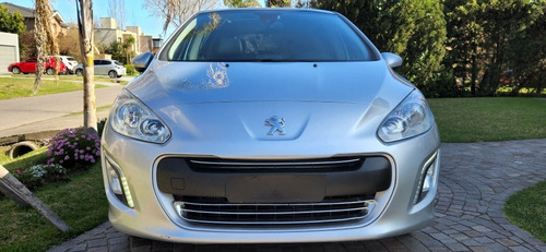Imagen 8 de 12 de Peugeot 308 2015 1.6 Feline Hdi 115cv
