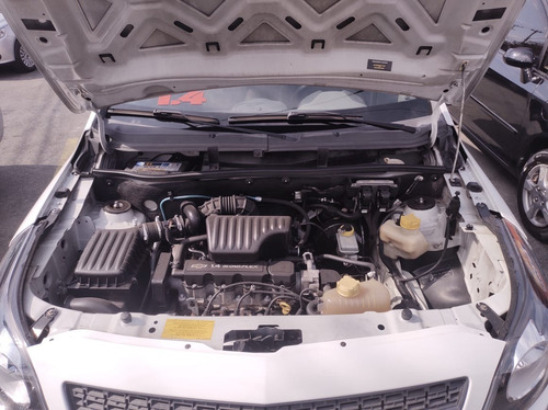 Imagem 8 de 15 de Chevrolet Agile 1.4 Lt Flex 2011 Completo - Branco