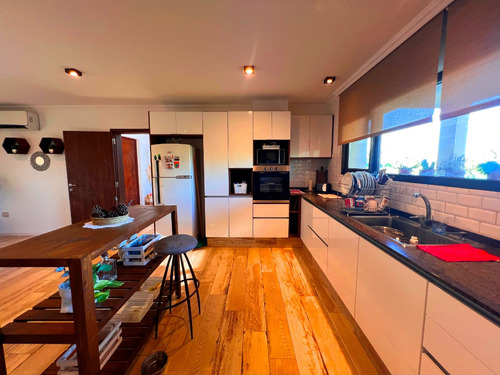 Venta Casa Estación Del Carmen Barrio Cerrado, La Casa