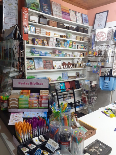 Imagen 2 de 5 de Libreria Y Regaleria Cristiana Milagro De Dios
