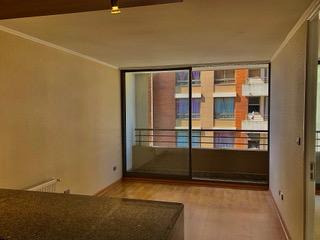 Arriendo Departamento De 1 Dormitorio Con Balcon