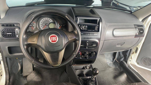 Imagem 9 de 10 de Fiat Strada 1.4 Mpi Working Ce 8v Flex 2p Manual
