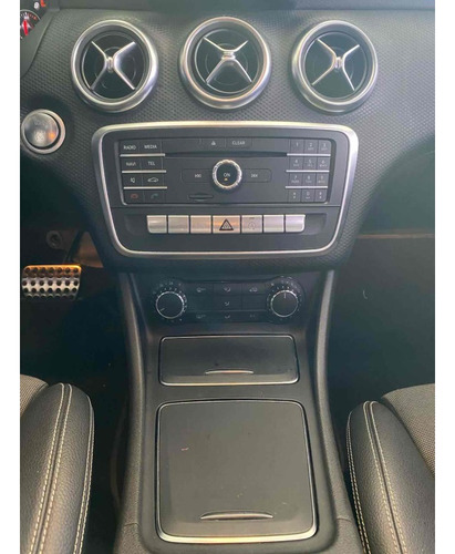Mercedes-Benz A 200 1.6 TURBO 16V FLEX 4P AUTOMÁTICO
