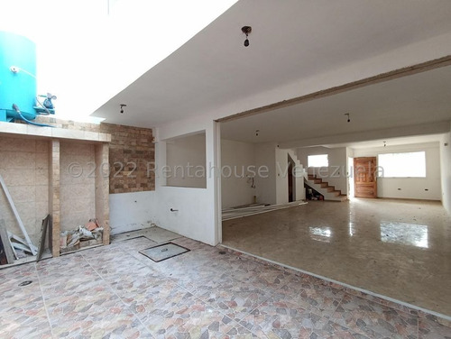 Imagen 10 de 12 de Townhouse En Venta En El Limon Maracay Aragua 22-26296 Irrr